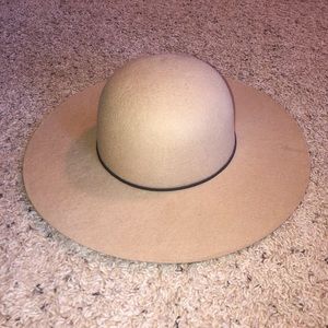 Cream with dark band large Charming Charlie hat